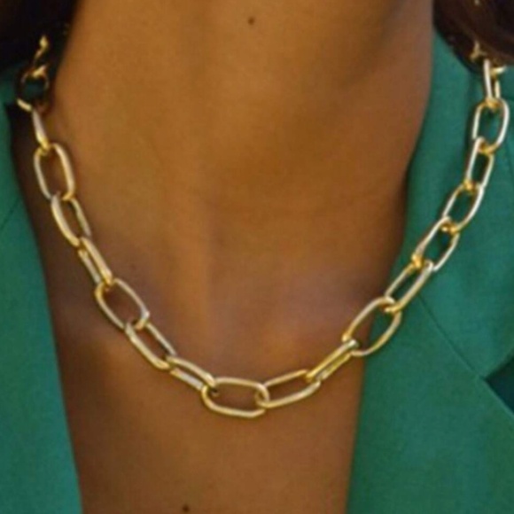 Luxe Gold Tone Chunky Chain Necklace - Picture 3 of 5